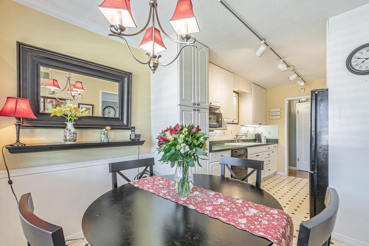 Detail Gallery Image 14 of 46 For 3344 Londonderry Pl, Santa Clara,  CA 95050 - 3 Beds | 2 Baths