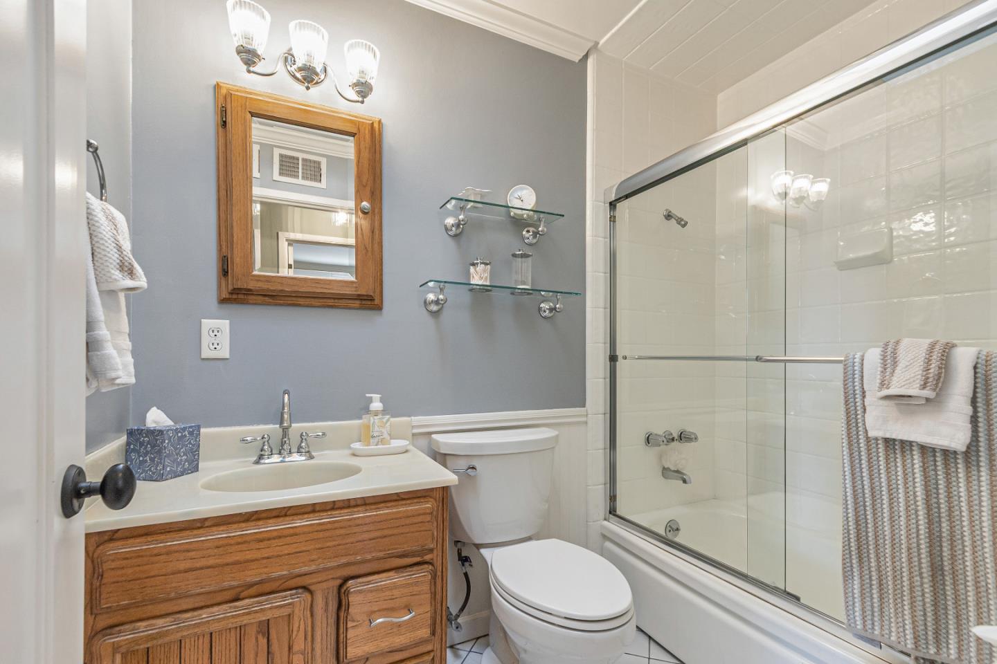 Detail Gallery Image 19 of 46 For 3344 Londonderry Pl, Santa Clara,  CA 95050 - 3 Beds | 2 Baths