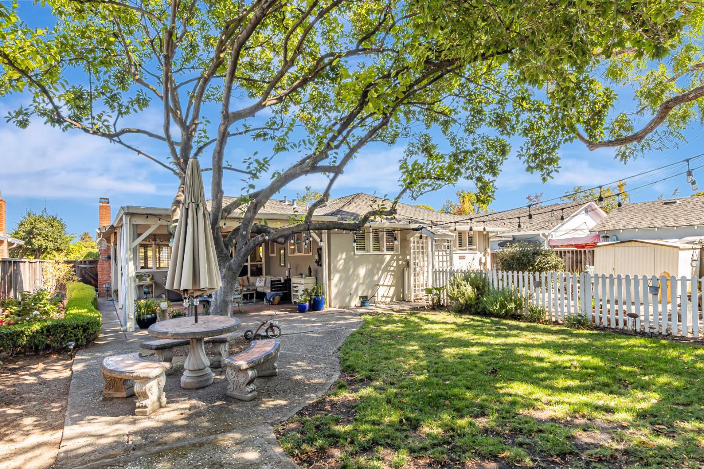 Detail Gallery Image 30 of 46 For 3344 Londonderry Pl, Santa Clara,  CA 95050 - 3 Beds | 2 Baths
