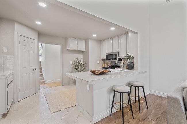 Detail Gallery Image 11 of 25 For 1231 Lerma Ln, Gilroy,  CA 95020 - 3 Beds | 2/1 Baths