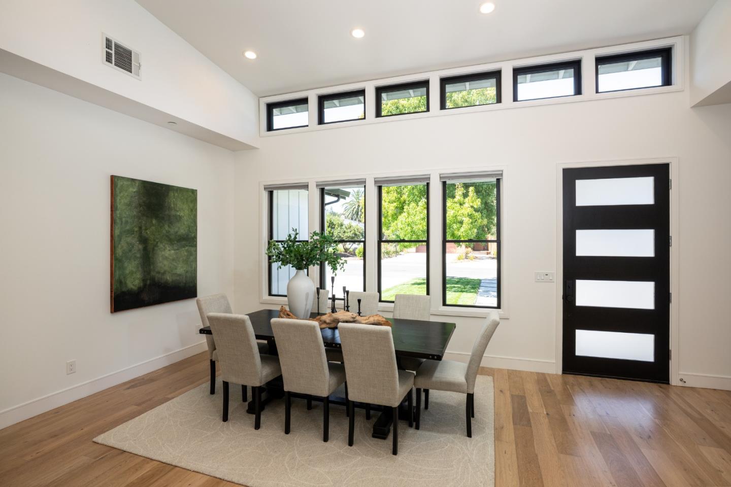 Detail Gallery Image 5 of 28 For 941 Seena Ave, Los Altos,  CA 94024 - 5 Beds | 3/1 Baths