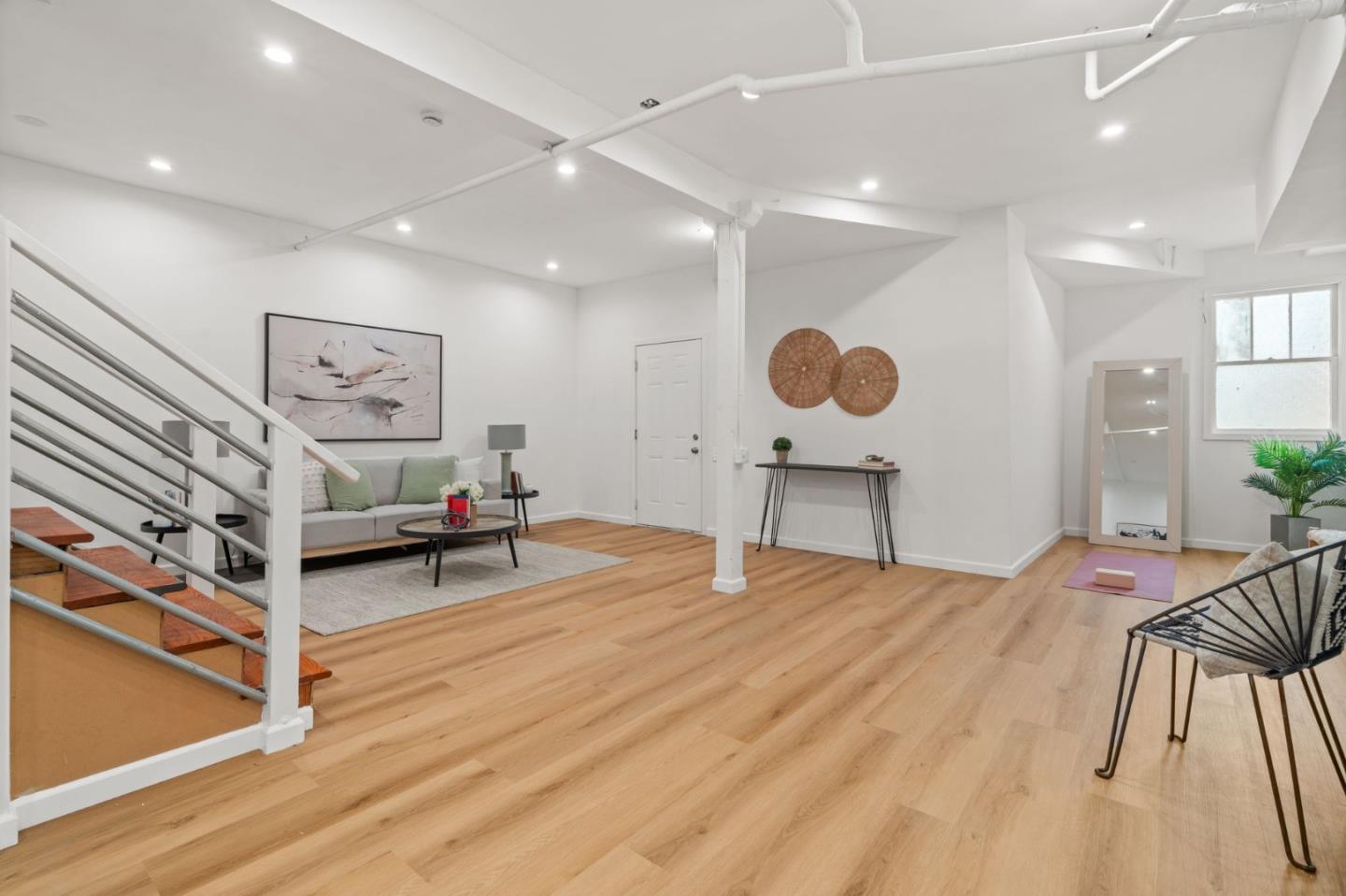 Detail Gallery Image 23 of 33 For 207 Edinburgh St, San Francisco,  CA 94112 - 2 Beds | 1 Baths