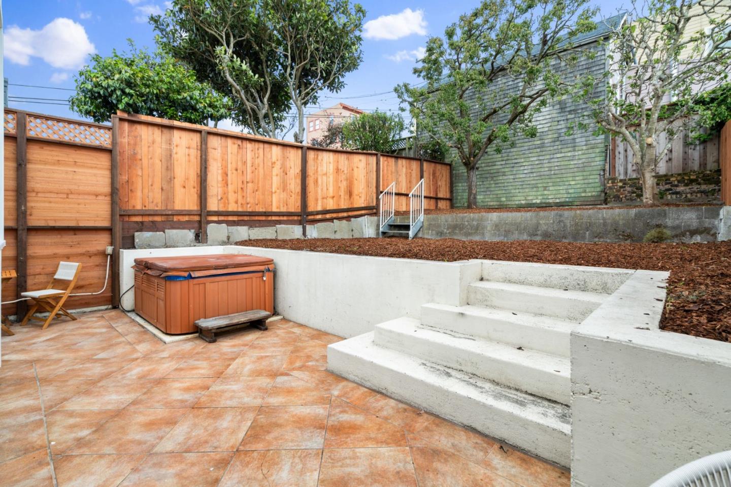 Detail Gallery Image 27 of 33 For 207 Edinburgh St, San Francisco,  CA 94112 - 2 Beds | 1 Baths