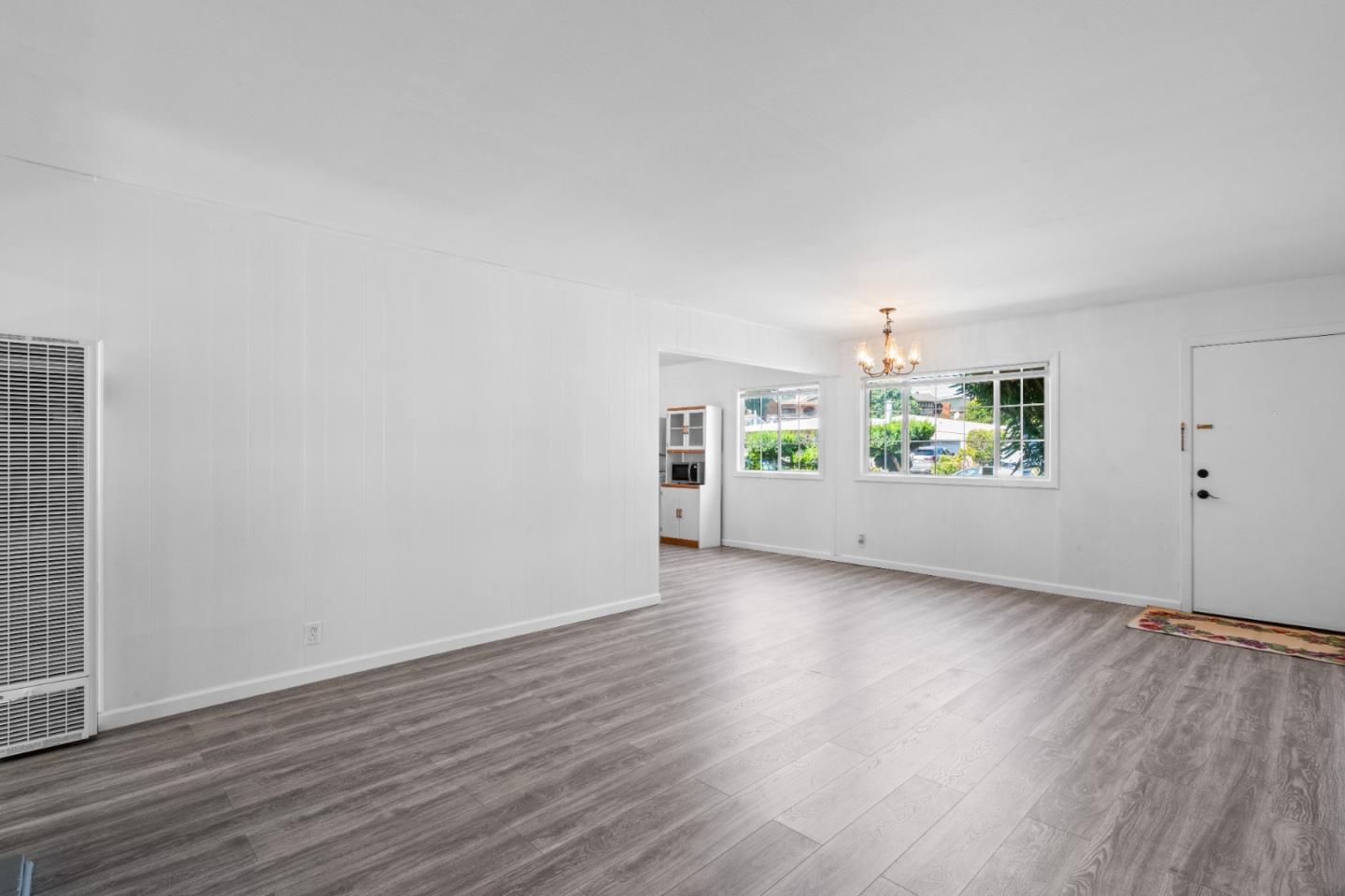 Detail Gallery Image 10 of 45 For 831 Byron Dr, South San Francisco,  CA 94080 - 4 Beds | 2 Baths