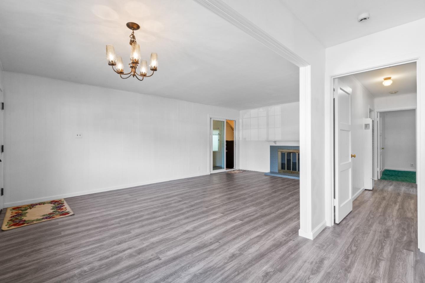 Detail Gallery Image 12 of 45 For 831 Byron Dr, South San Francisco,  CA 94080 - 4 Beds | 2 Baths