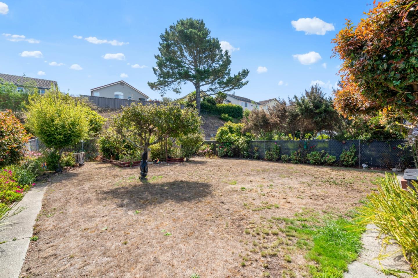 Detail Gallery Image 37 of 45 For 831 Byron Dr, South San Francisco,  CA 94080 - 4 Beds | 2 Baths