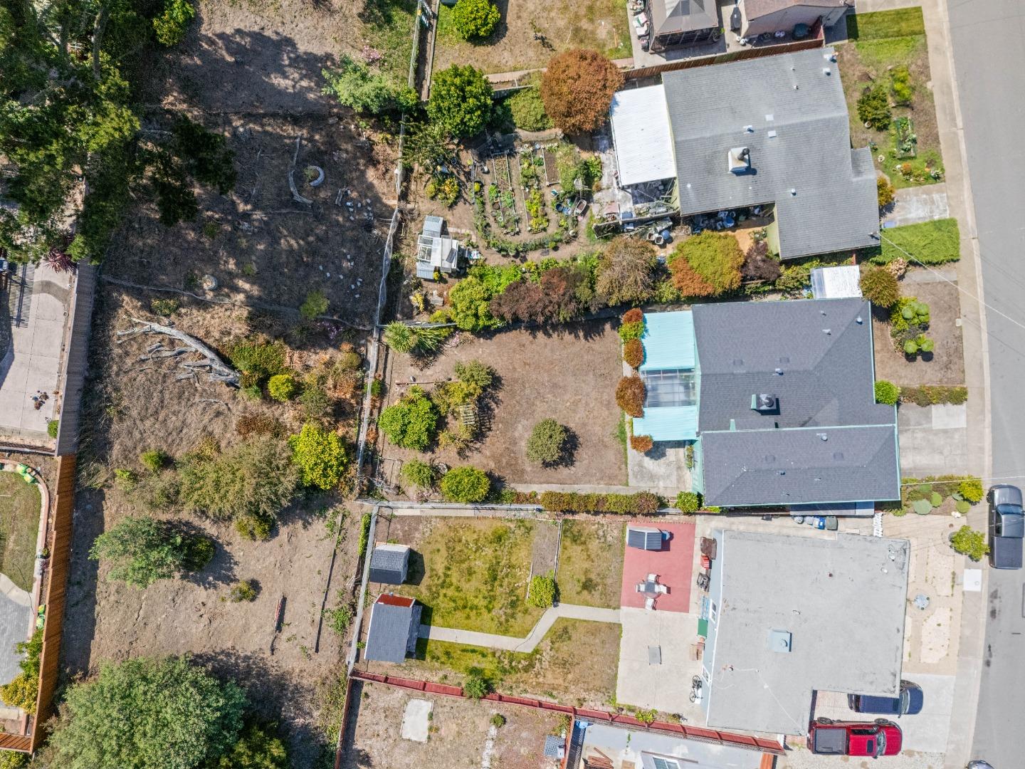 Detail Gallery Image 42 of 45 For 831 Byron Dr, South San Francisco,  CA 94080 - 4 Beds | 2 Baths