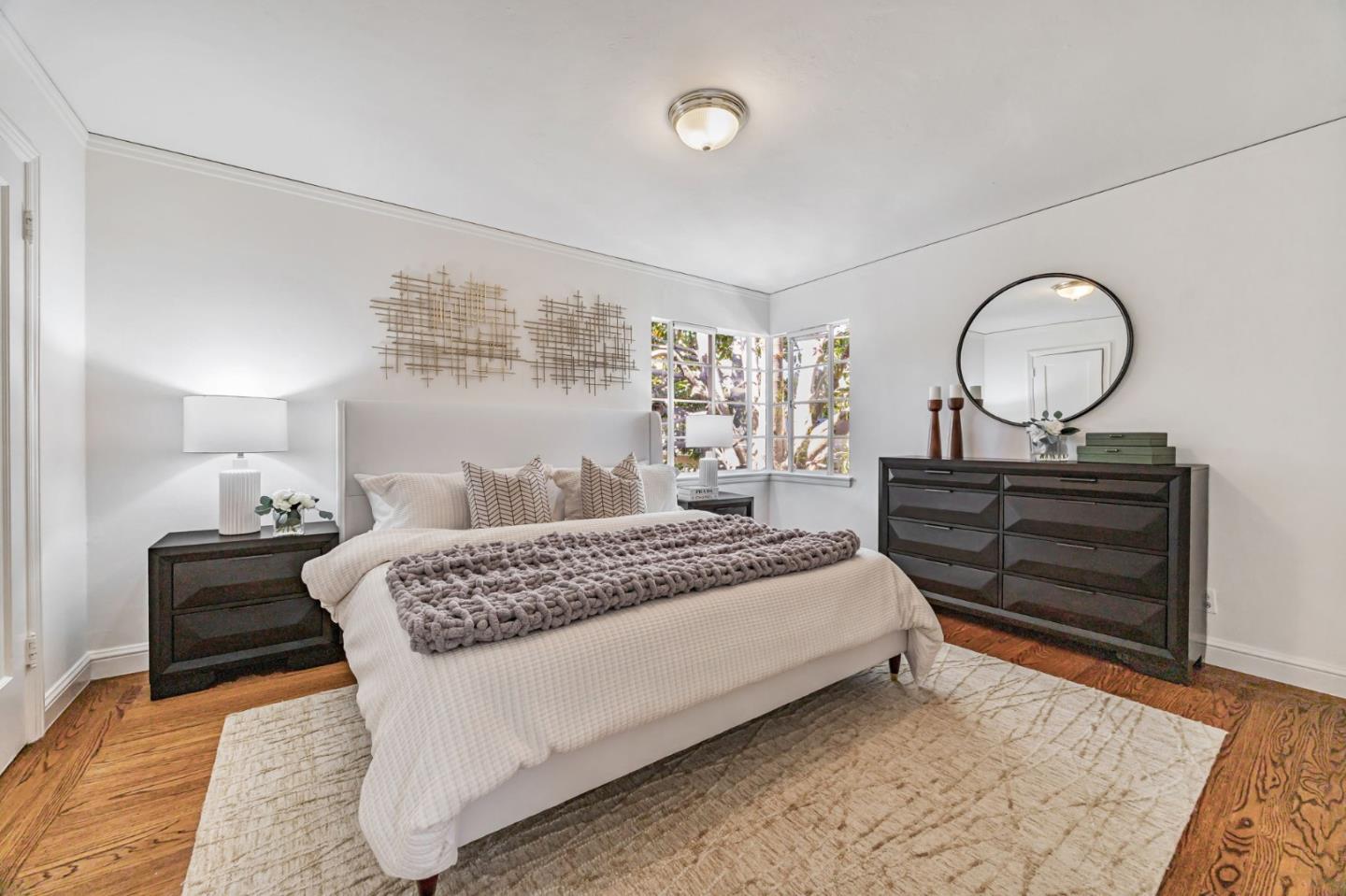 Detail Gallery Image 22 of 33 For 219 Dwight Rd, Burlingame,  CA 94010 - 2 Beds | 1 Baths