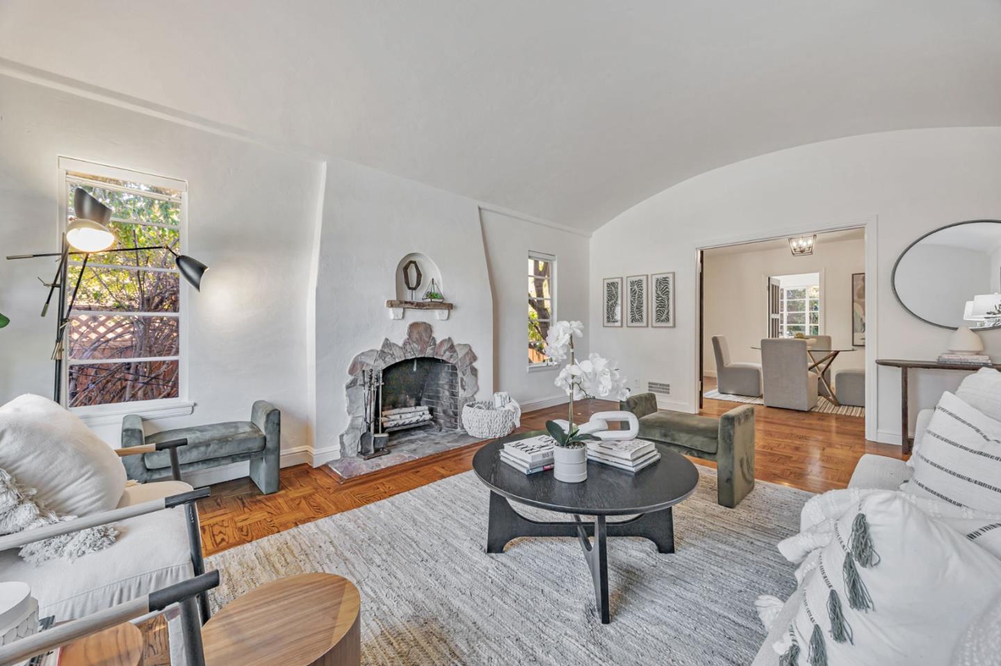 Detail Gallery Image 7 of 33 For 219 Dwight Rd, Burlingame,  CA 94010 - 2 Beds | 1 Baths