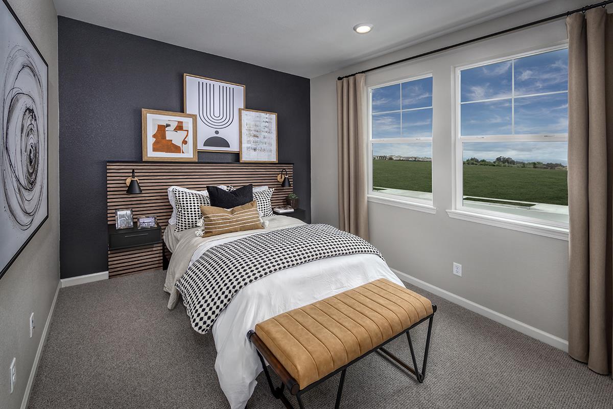Detail Gallery Image 10 of 11 For 1920 Peony St, Hollister,  CA 95023 - 3 Beds | 2 Baths