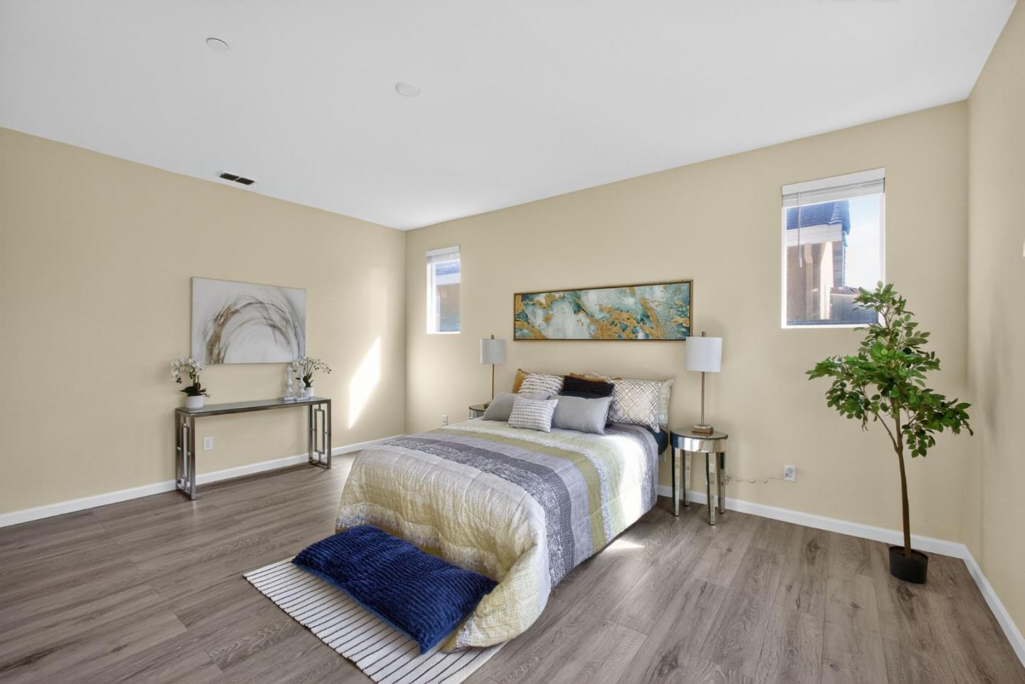Detail Gallery Image 8 of 19 For 1455 Orgullo Ln, Manteca,  CA 95337 - 4 Beds | 3 Baths