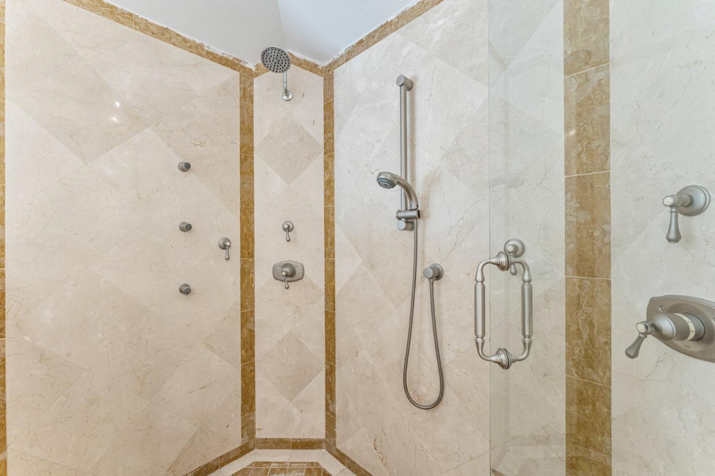 Detail Gallery Image 23 of 87 For 1080 Finley, Pleasanton,  CA 94588 - 6 Beds | 4/3 Baths