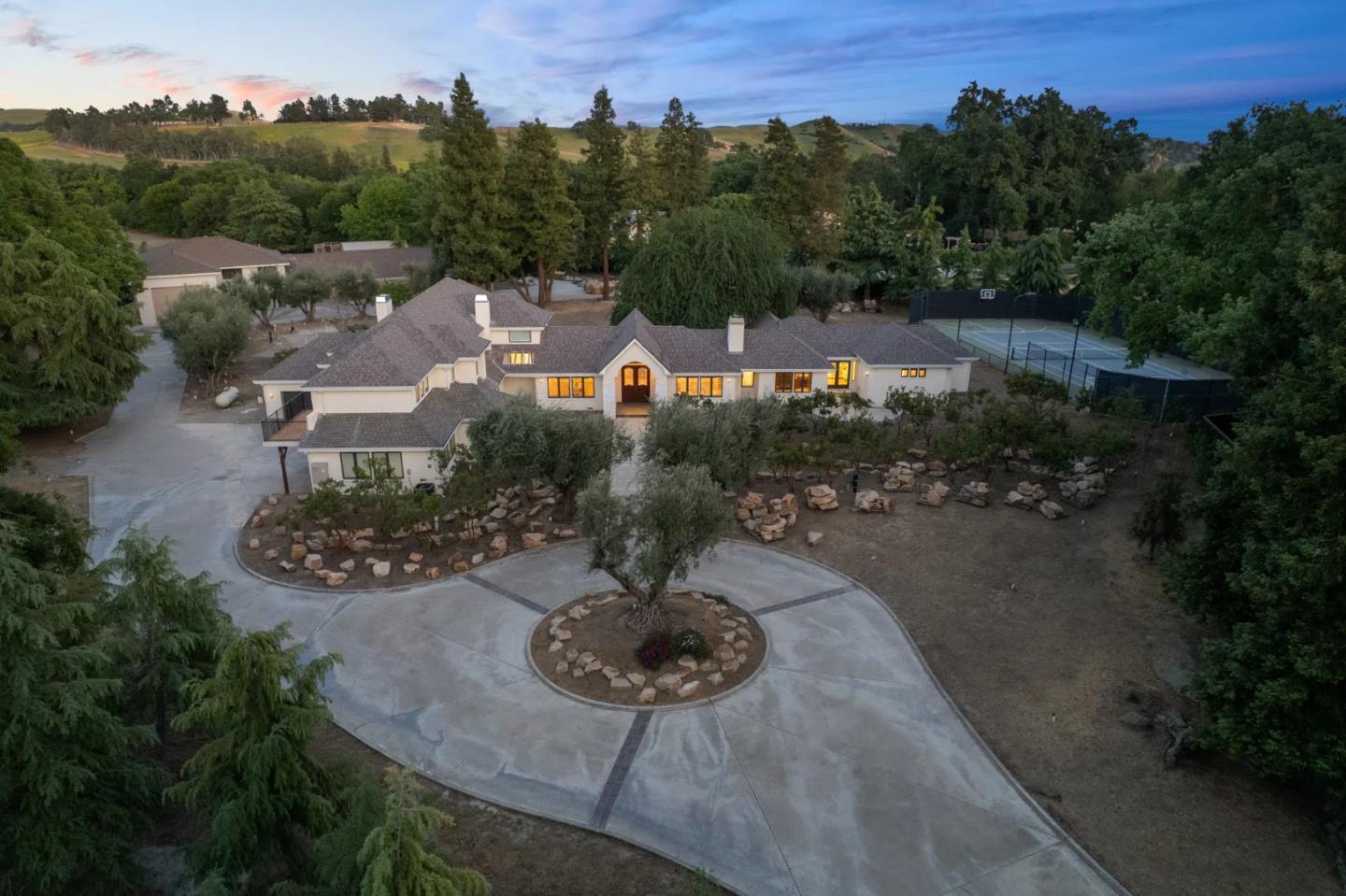 Detail Gallery Image 83 of 87 For 1080 Finley, Pleasanton,  CA 94588 - 6 Beds | 4/3 Baths