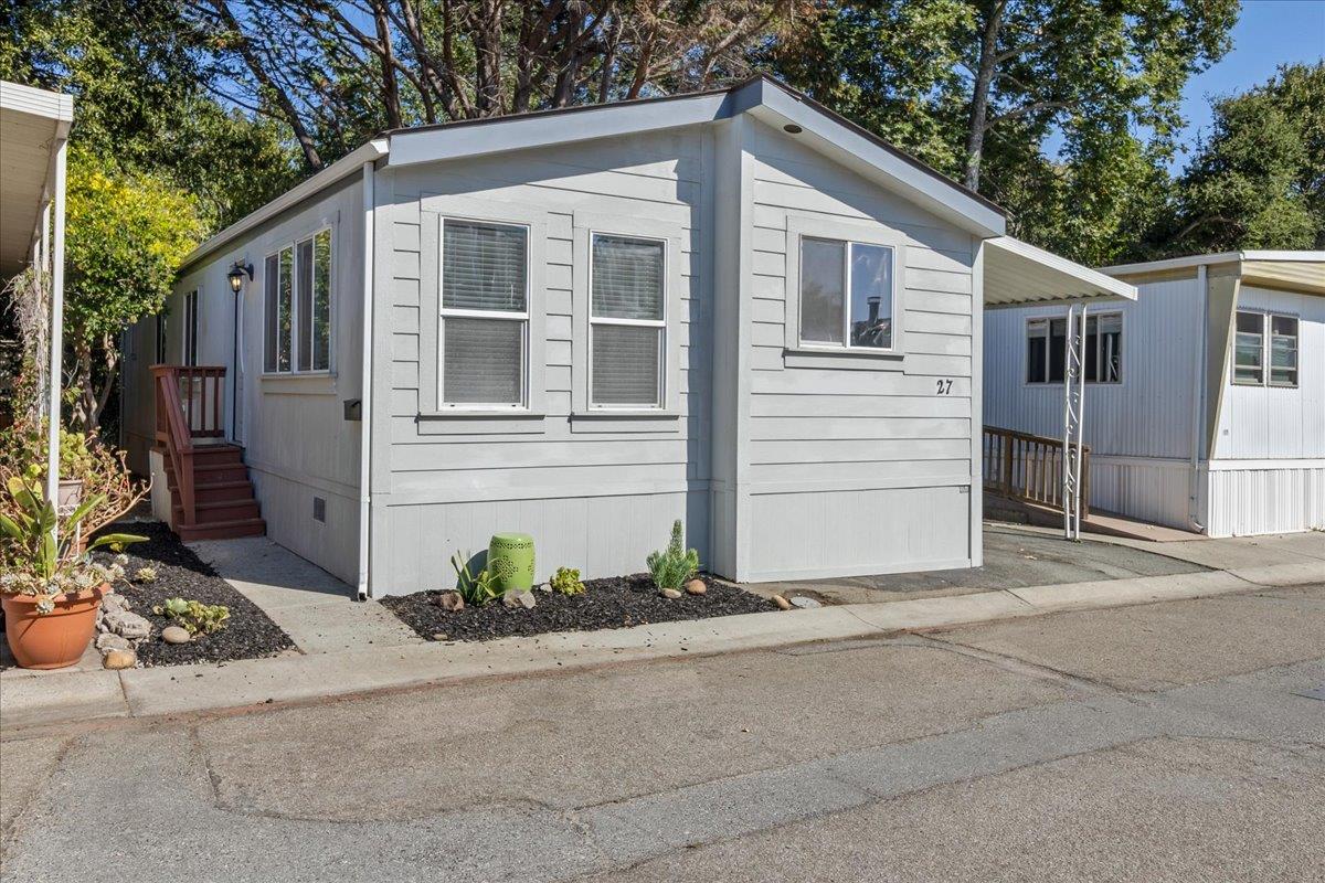 Detail Gallery Image 8 of 29 For 3060 Porter St #27,  Soquel,  CA 95073 - 3 Beds | 2 Baths