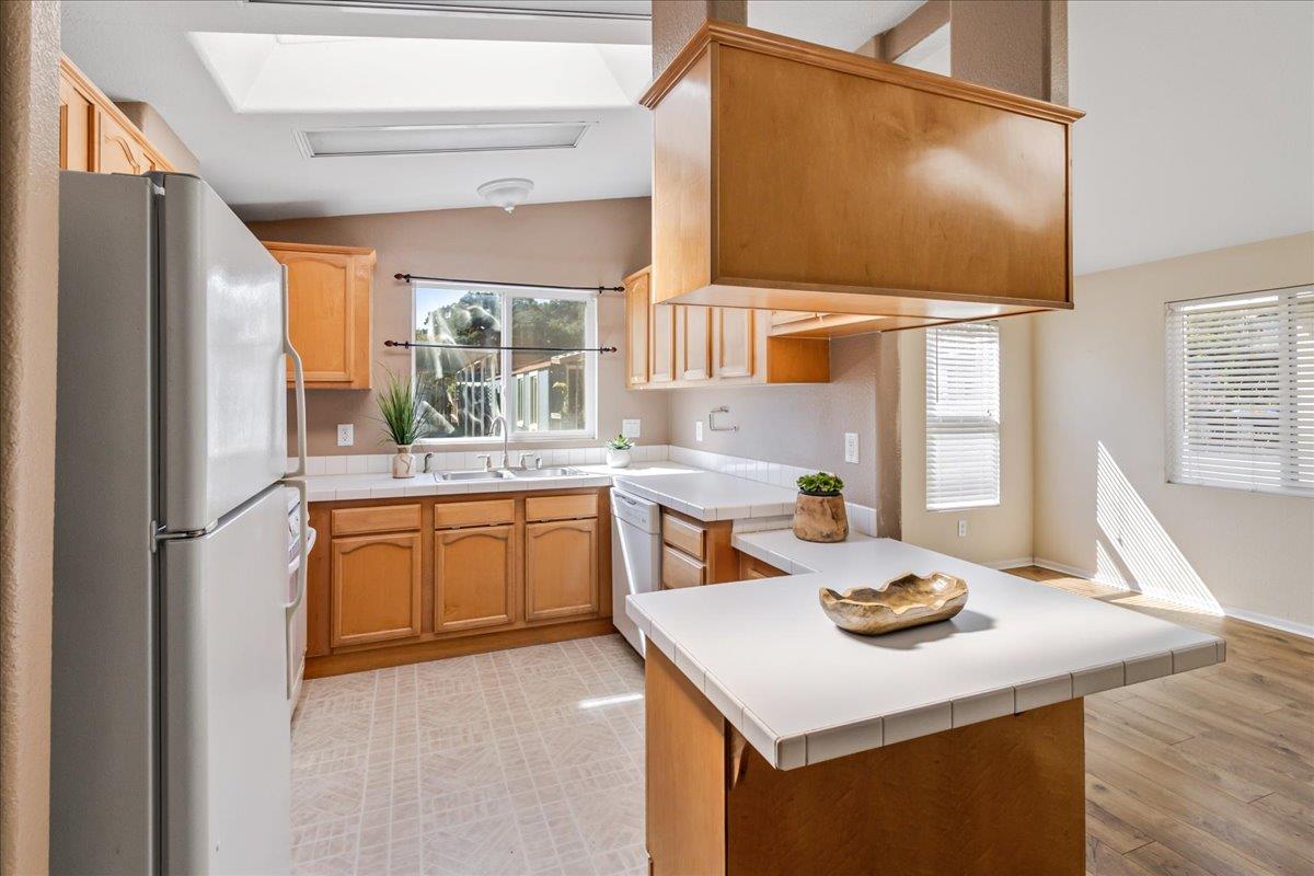 Detail Gallery Image 9 of 29 For 3060 Porter St #27,  Soquel,  CA 95073 - 3 Beds | 2 Baths