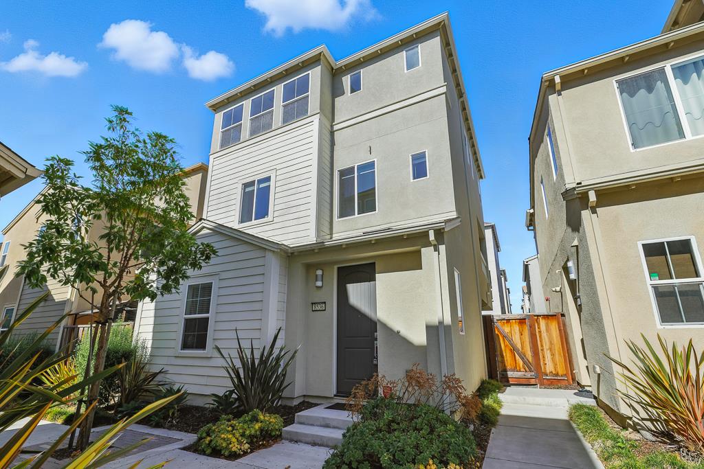 Detail Gallery Image 2 of 39 For 8536 Jetty Way, Newark,  CA 94560 - 3 Beds | 3/1 Baths