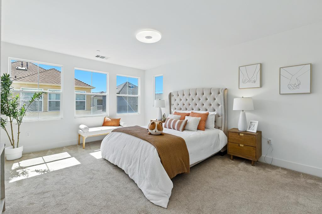 Detail Gallery Image 21 of 39 For 8536 Jetty Way, Newark,  CA 94560 - 3 Beds | 3/1 Baths
