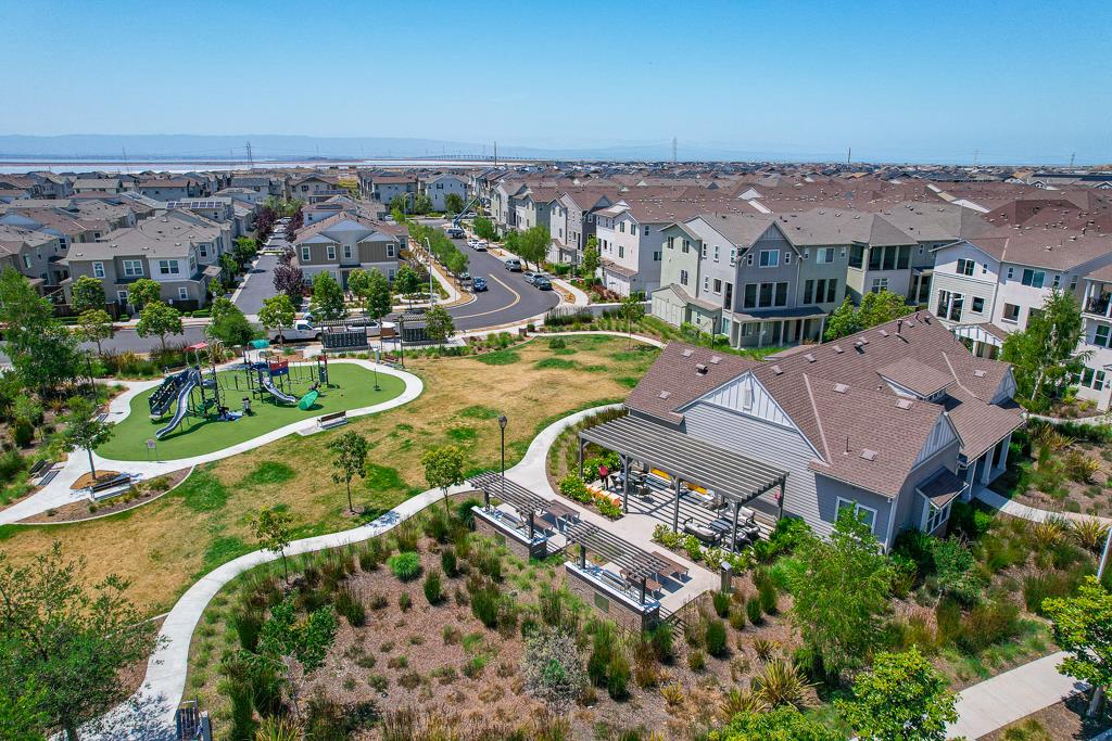 Detail Gallery Image 36 of 39 For 8536 Jetty Way, Newark,  CA 94560 - 3 Beds | 3/1 Baths