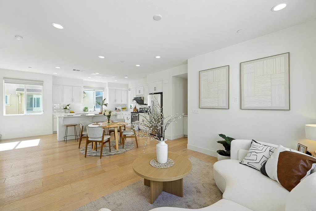 Detail Gallery Image 5 of 39 For 8536 Jetty Way, Newark,  CA 94560 - 3 Beds | 3/1 Baths