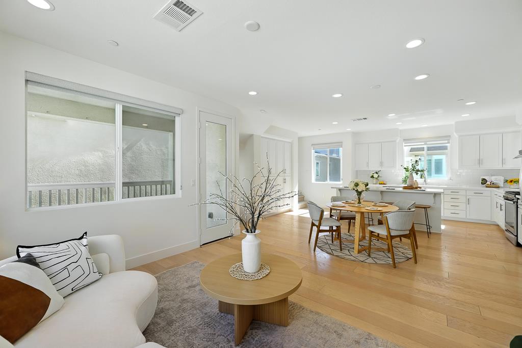 Detail Gallery Image 6 of 39 For 8536 Jetty Way, Newark,  CA 94560 - 3 Beds | 3/1 Baths