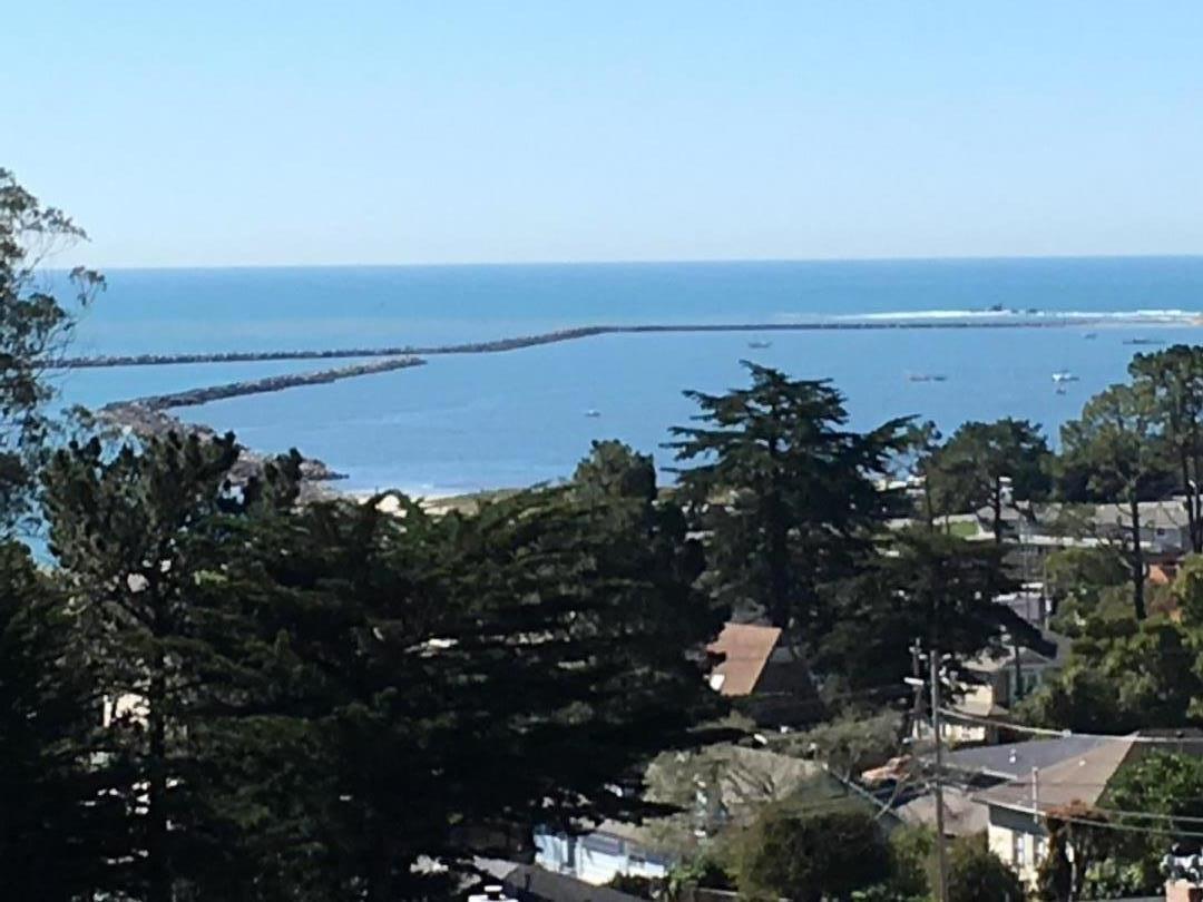 001 Columbus, El Granada, CA, 94018