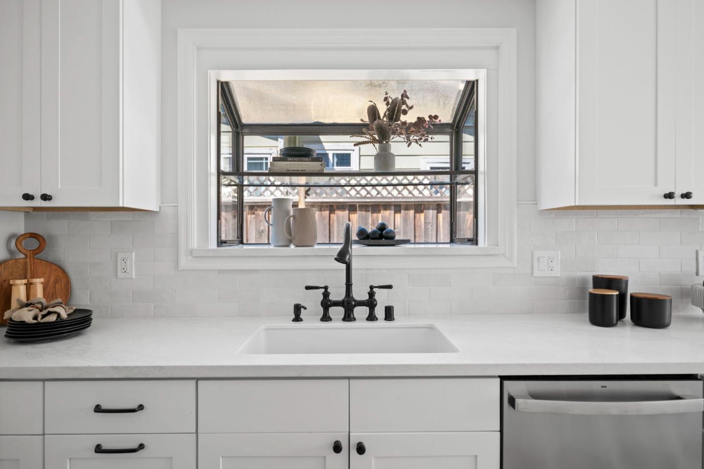 Detail Gallery Image 20 of 84 For 160 Cypress Ave, San Bruno,  CA 94066 - 3 Beds | 2/1 Baths
