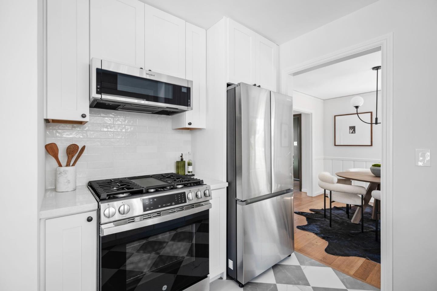 Detail Gallery Image 23 of 84 For 160 Cypress Ave, San Bruno,  CA 94066 - 3 Beds | 2/1 Baths