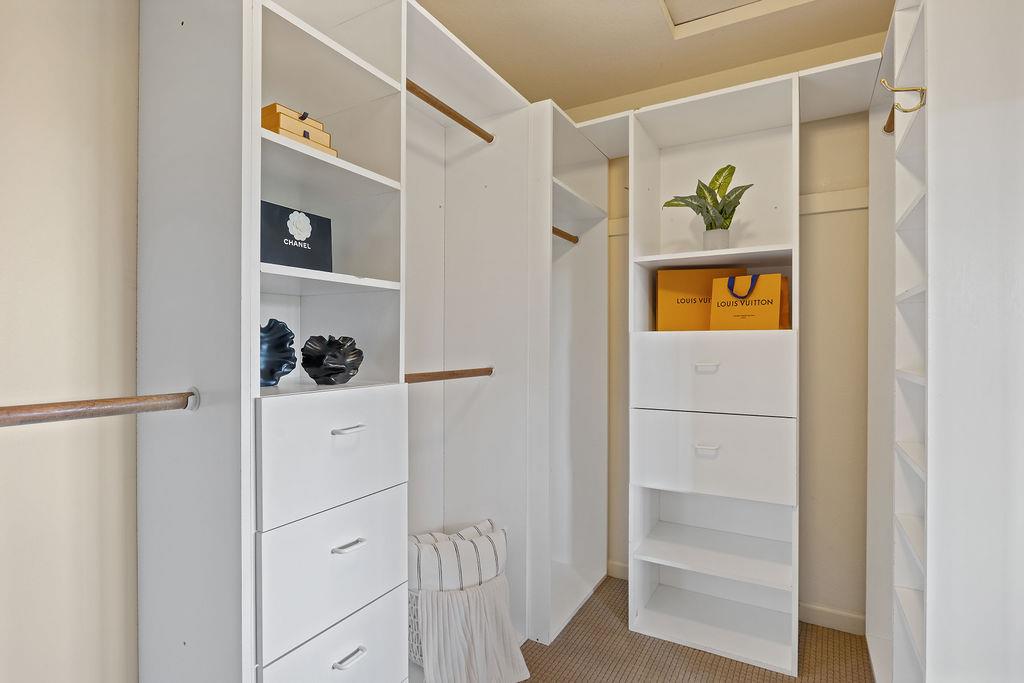 Detail Gallery Image 17 of 28 For 16 Niner Ct, Redwood City,  CA 94062 - 4 Beds | 3 Baths