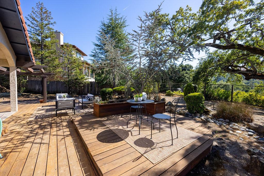 Detail Gallery Image 25 of 28 For 16 Niner Ct, Redwood City,  CA 94062 - 4 Beds | 3 Baths