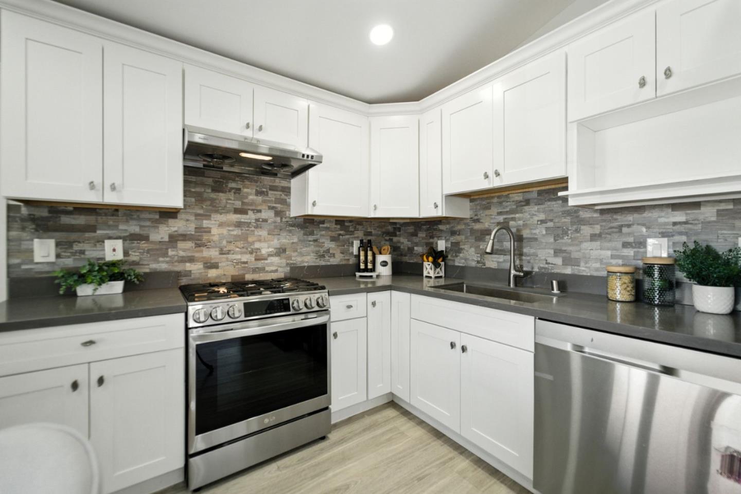 Detail Gallery Image 4 of 35 For 2647 Aida Ave, San Jose,  CA 95122 - 4 Beds | 2 Baths
