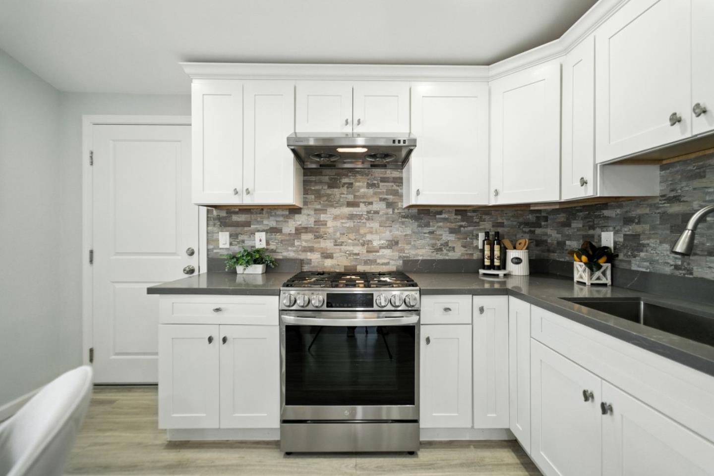 Detail Gallery Image 5 of 35 For 2647 Aida Ave, San Jose,  CA 95122 - 4 Beds | 2 Baths