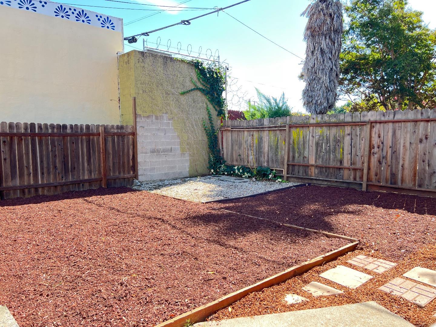 Detail Gallery Image 19 of 59 For 1411 Tennessee St, Vallejo,  CA 94590 - 2 Beds | 1/1 Baths