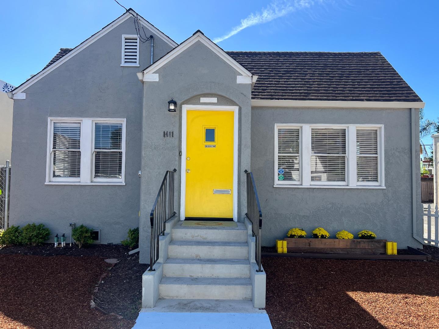 Detail Gallery Image 2 of 59 For 1411 Tennessee St, Vallejo,  CA 94590 - 2 Beds | 1/1 Baths