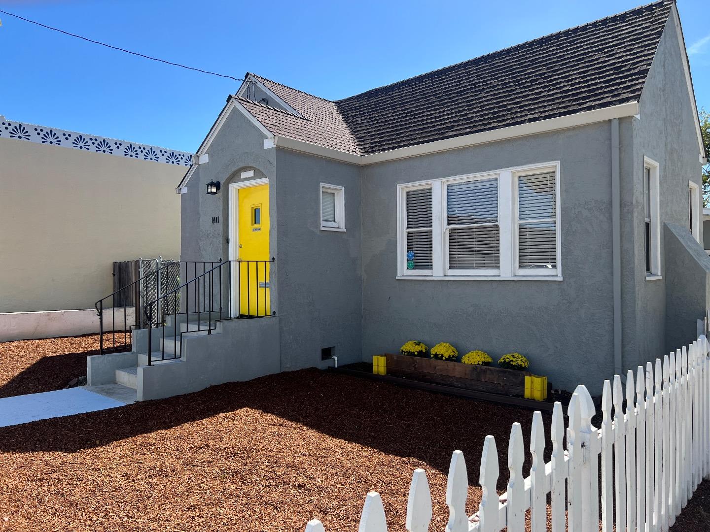 Detail Gallery Image 8 of 59 For 1411 Tennessee St, Vallejo,  CA 94590 - 2 Beds | 1/1 Baths