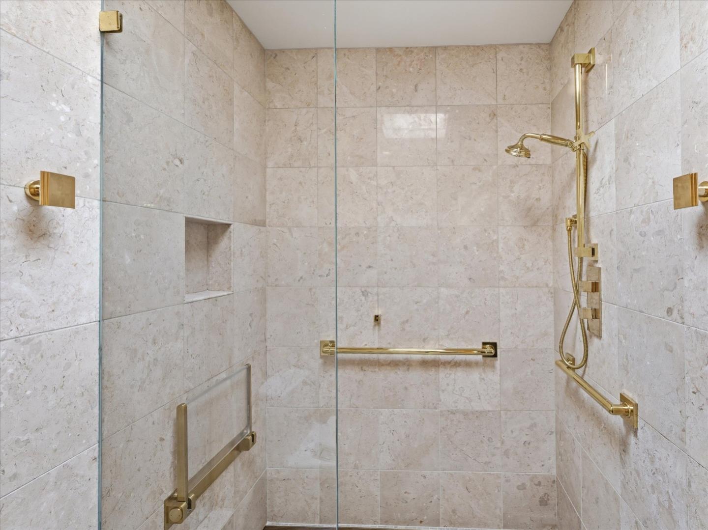 Detail Gallery Image 19 of 29 For 1121 Harriet St, Palo Alto,  CA 94301 - 4 Beds | 2/1 Baths