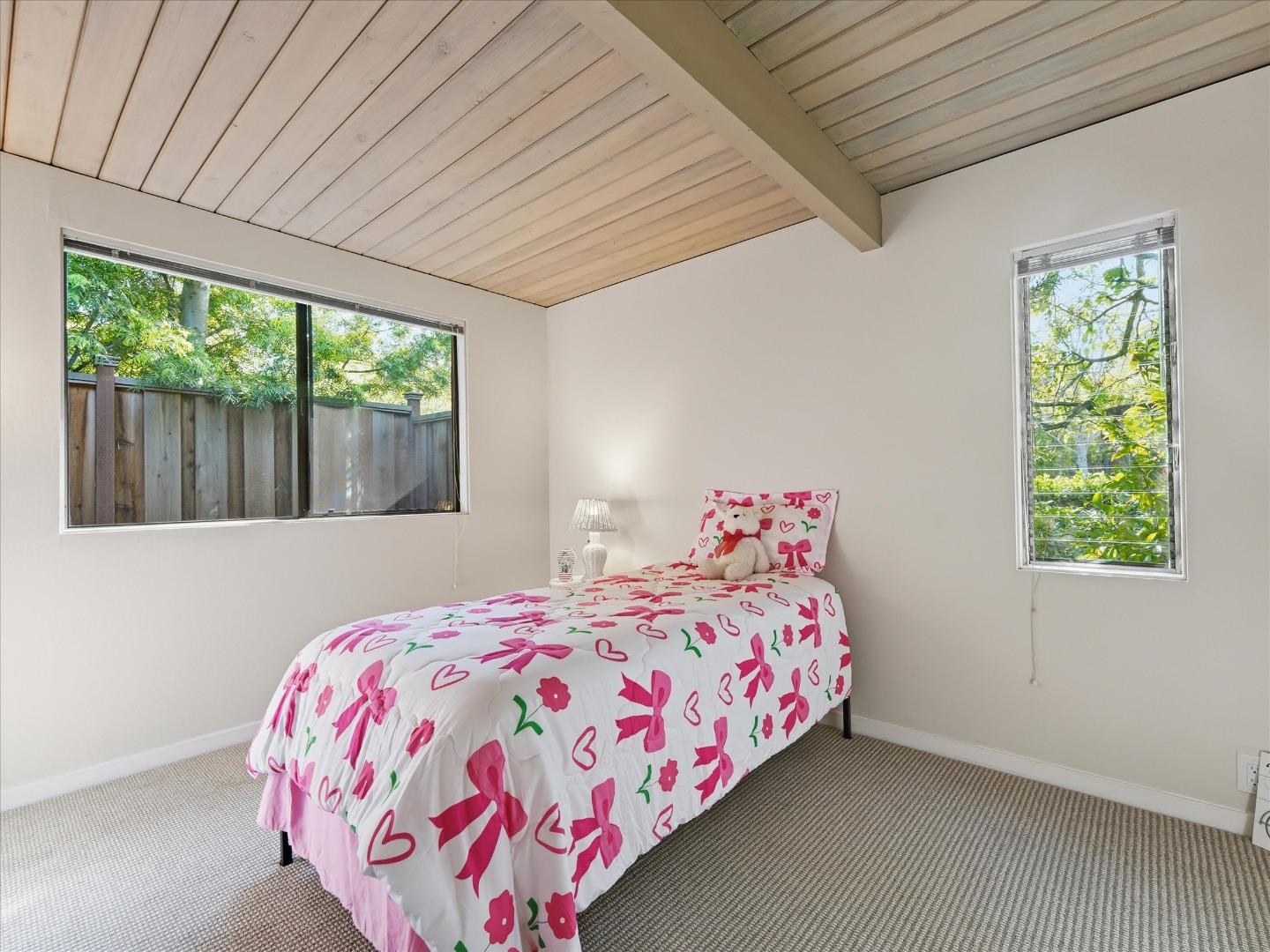 Detail Gallery Image 24 of 29 For 1121 Harriet St, Palo Alto,  CA 94301 - 4 Beds | 2/1 Baths