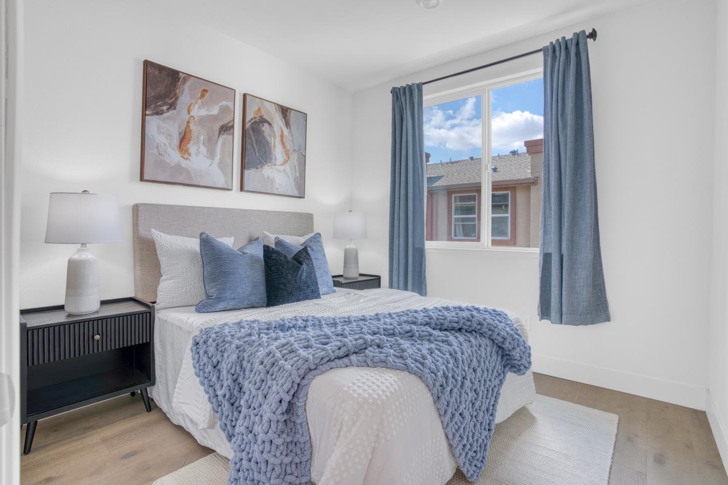 Detail Gallery Image 11 of 52 For 1027 Giacomo Ln #7,  San Jose,  CA 95131 - 4 Beds | 3/1 Baths