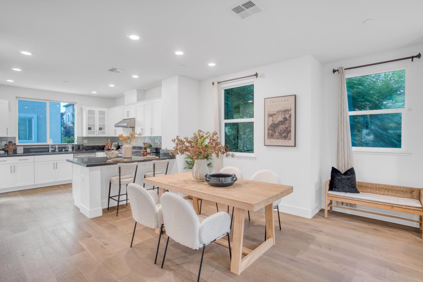 Detail Gallery Image 22 of 52 For 1027 Giacomo Ln #7,  San Jose,  CA 95131 - 4 Beds | 3/1 Baths