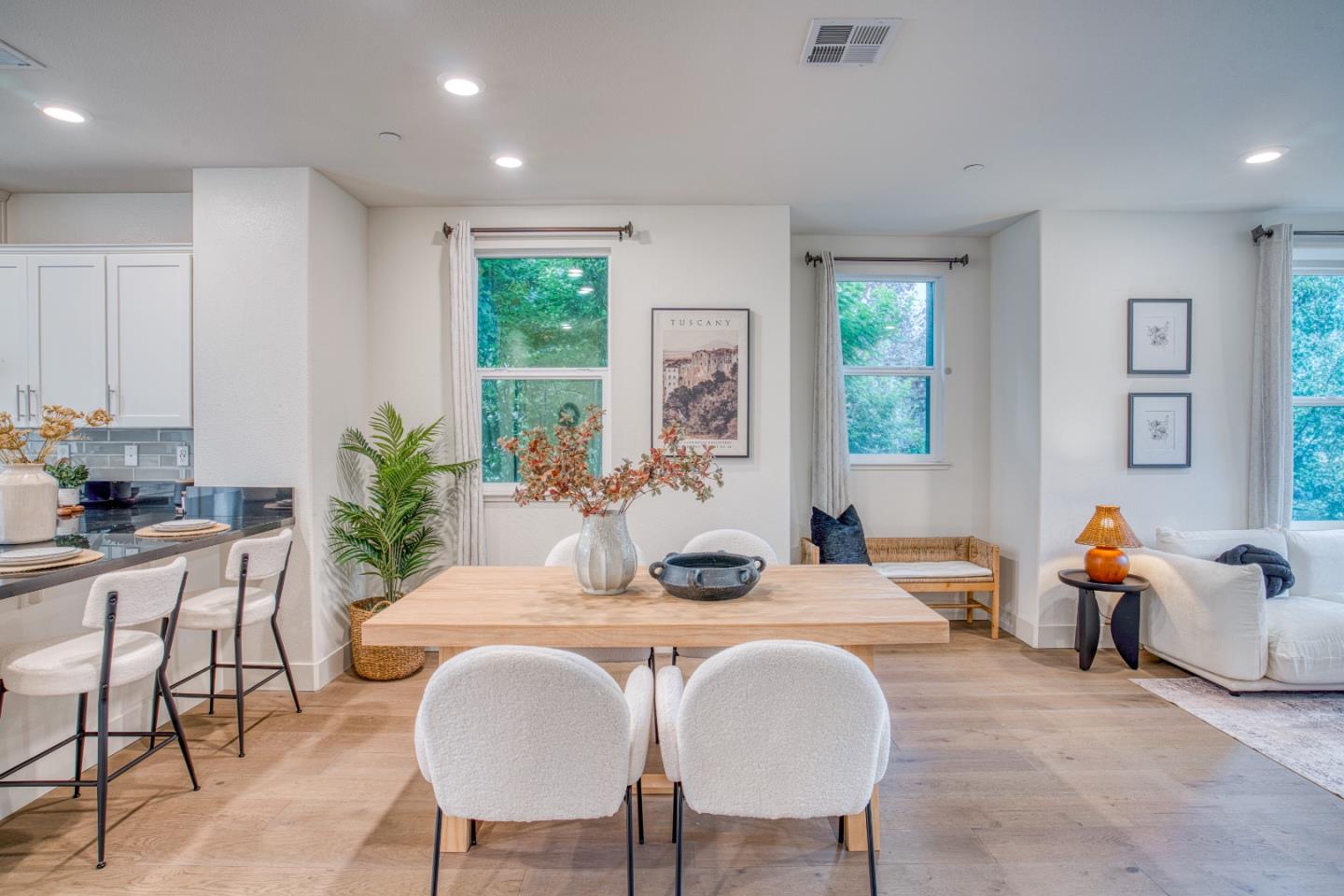 Detail Gallery Image 23 of 52 For 1027 Giacomo Ln #7,  San Jose,  CA 95131 - 4 Beds | 3/1 Baths