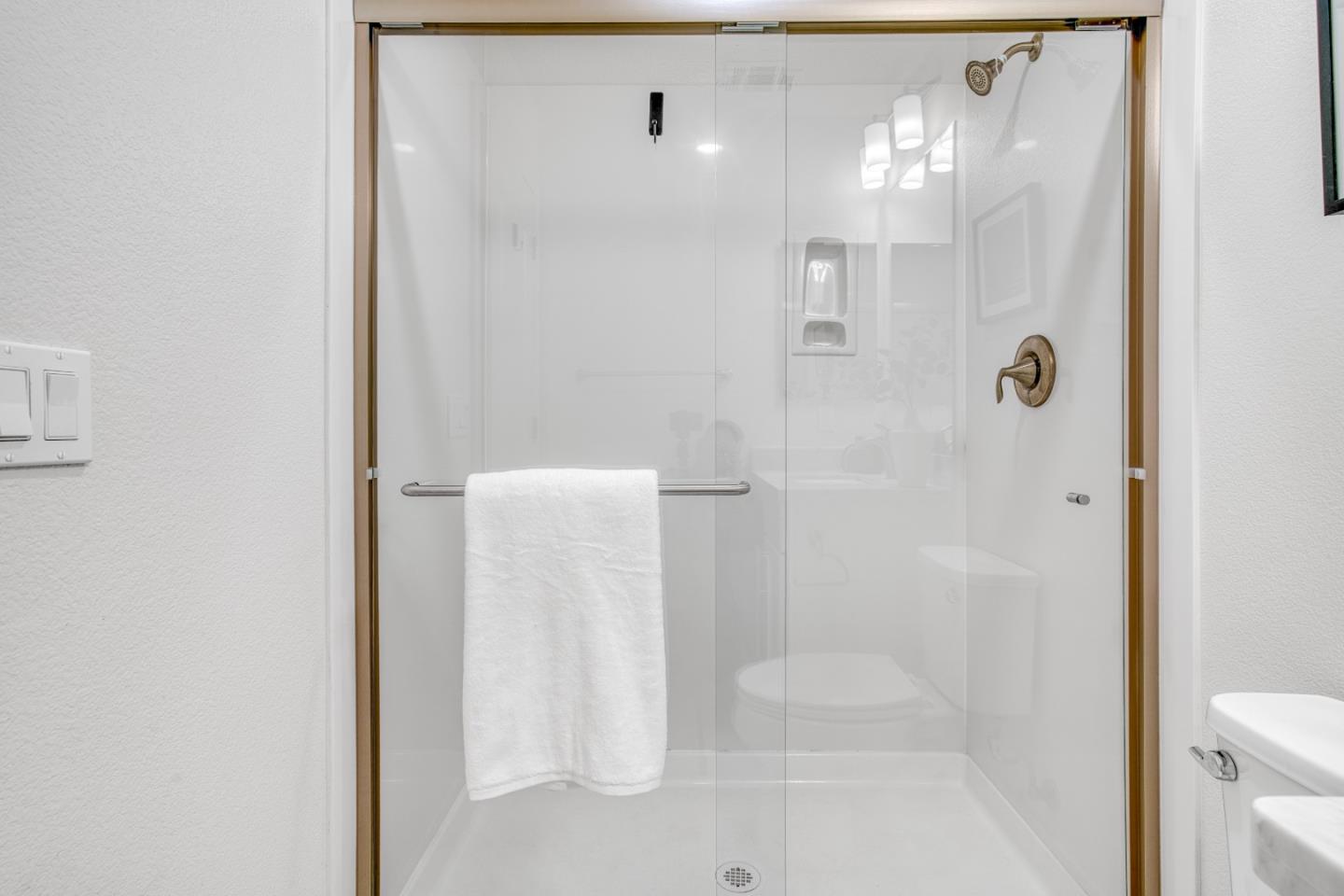Detail Gallery Image 27 of 52 For 1027 Giacomo Ln #7,  San Jose,  CA 95131 - 4 Beds | 3/1 Baths