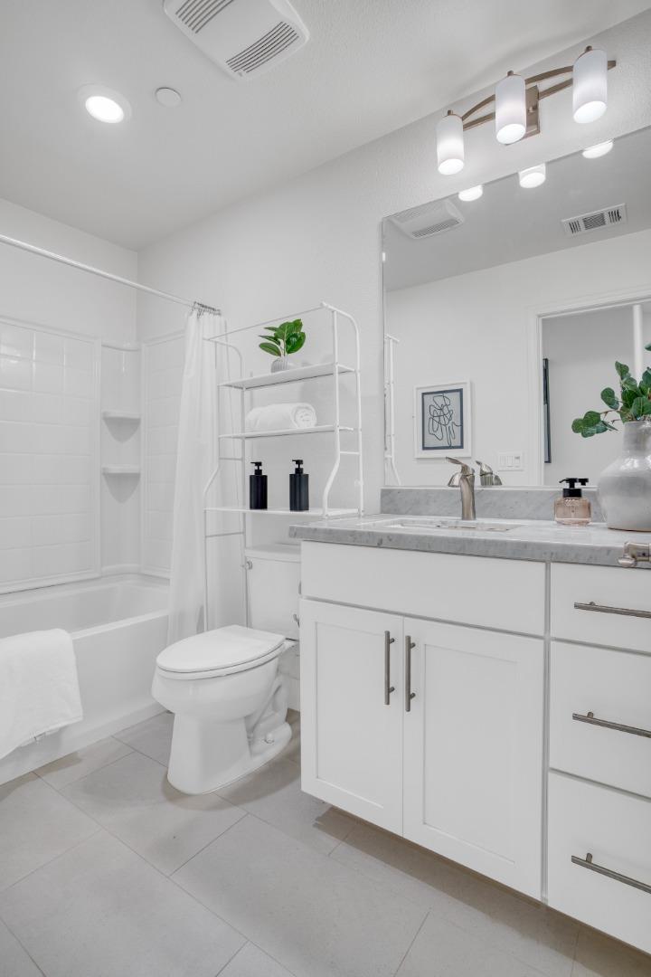 Detail Gallery Image 29 of 52 For 1027 Giacomo Ln #7,  San Jose,  CA 95131 - 4 Beds | 3/1 Baths