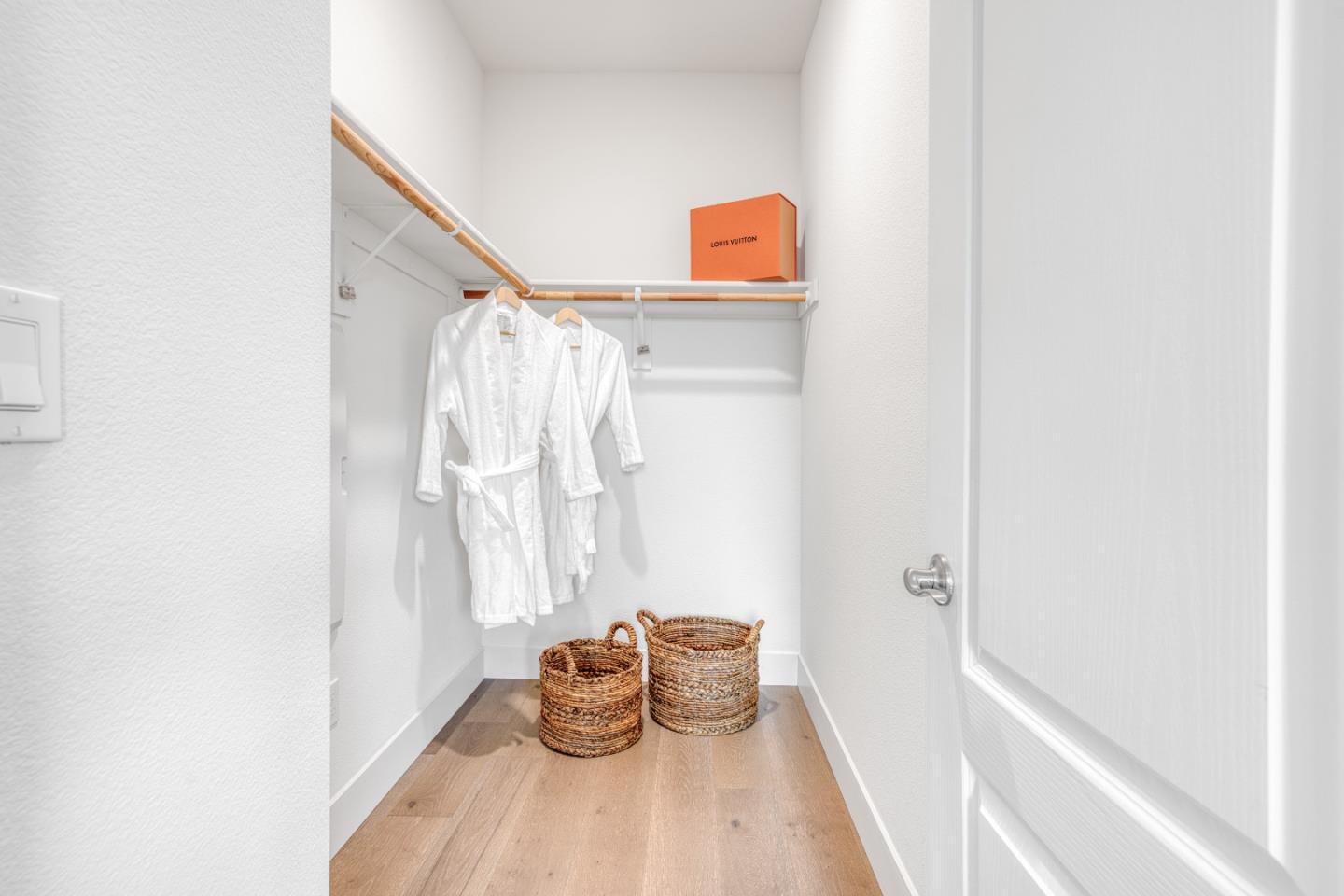 Detail Gallery Image 5 of 52 For 1027 Giacomo Ln #7,  San Jose,  CA 95131 - 4 Beds | 3/1 Baths