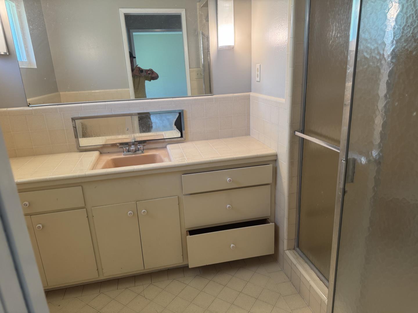Detail Gallery Image 13 of 20 For 1768 Quesada Way #1768,  Burlingame,  CA 94010 - 2 Beds | 2/1 Baths
