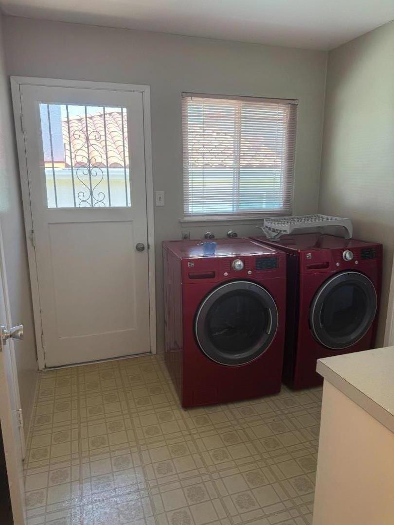 Detail Gallery Image 18 of 20 For 1768 Quesada Way #1768,  Burlingame,  CA 94010 - 2 Beds | 2/1 Baths