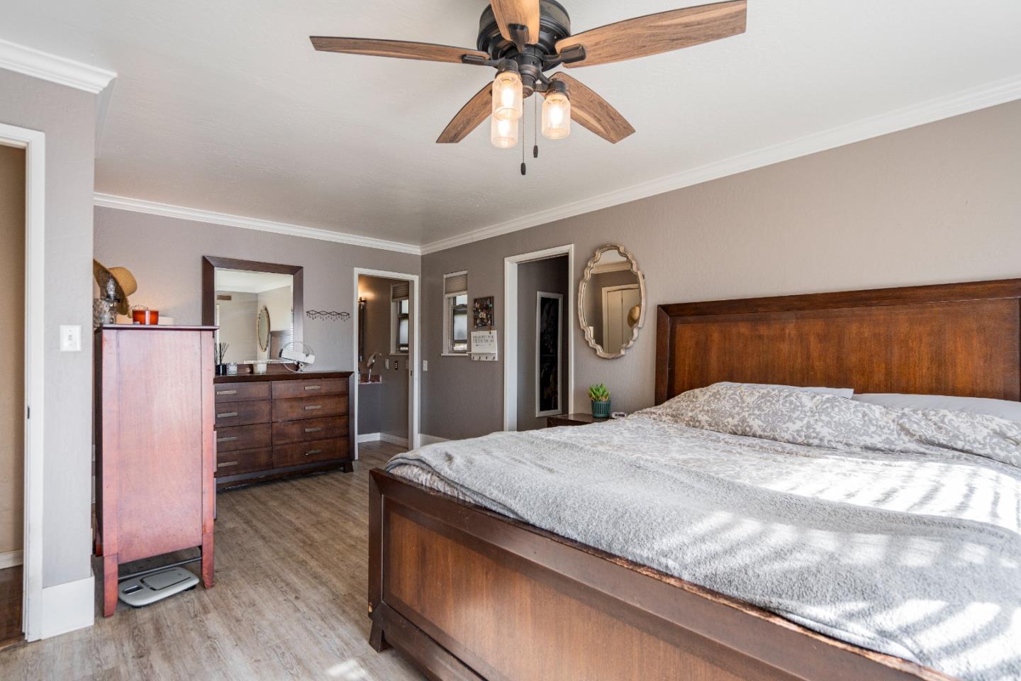 Detail Gallery Image 23 of 101 For 301 Carpenter Dr, Hollister,  CA 95023 - 4 Beds | 4 Baths