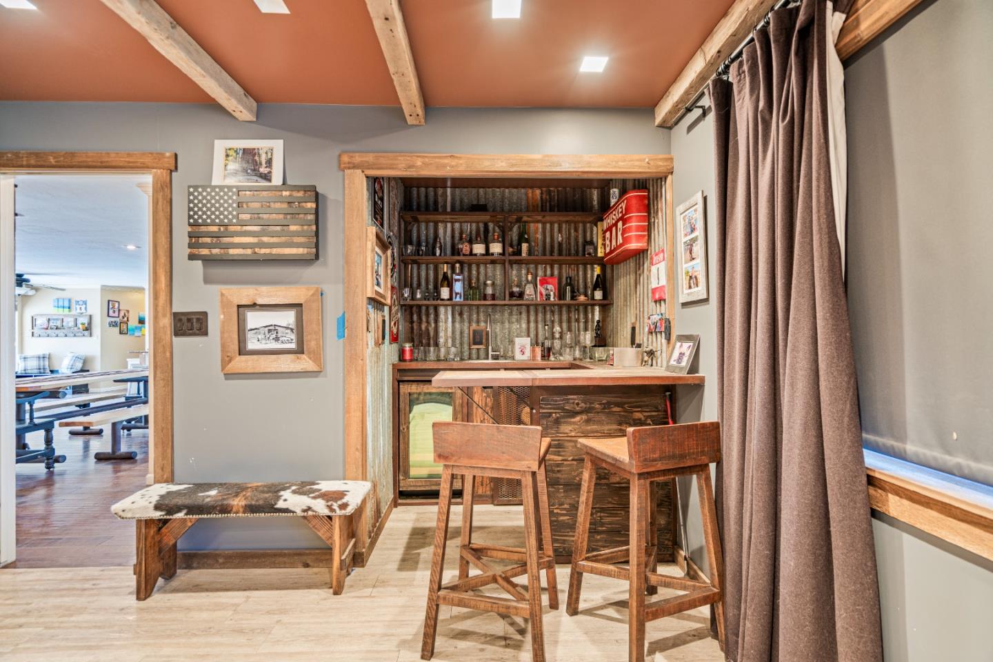 Detail Gallery Image 31 of 101 For 301 Carpenter Dr, Hollister,  CA 95023 - 4 Beds | 4 Baths