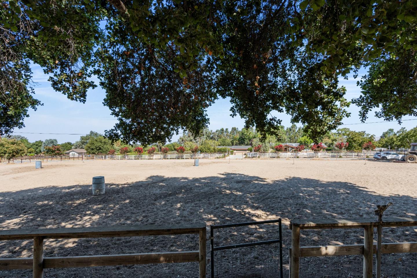 Detail Gallery Image 65 of 101 For 301 Carpenter Dr, Hollister,  CA 95023 - 4 Beds | 4 Baths