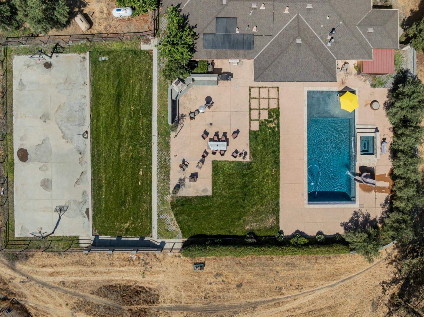 Detail Gallery Image 94 of 101 For 301 Carpenter Dr, Hollister,  CA 95023 - 4 Beds | 4 Baths
