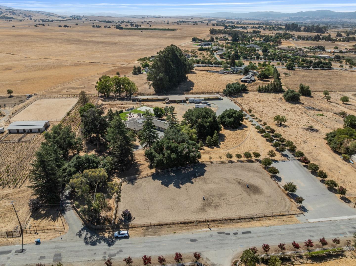 Detail Gallery Image 95 of 101 For 301 Carpenter Dr, Hollister,  CA 95023 - 4 Beds | 4 Baths