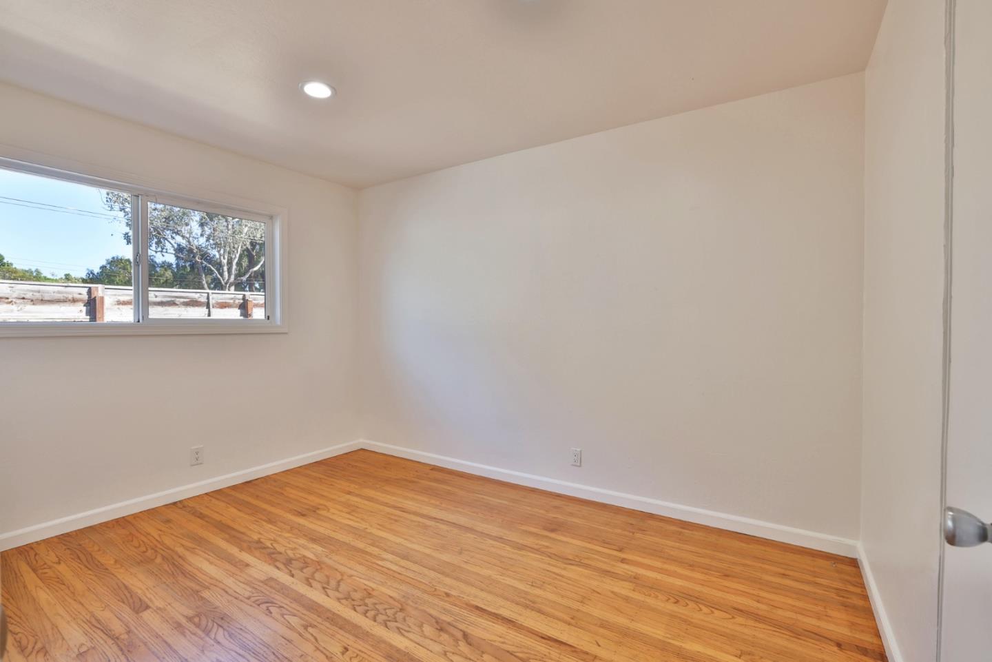 Detail Gallery Image 14 of 34 For 6875 Normandy, Newark,  CA 94560 - 3 Beds | 2 Baths